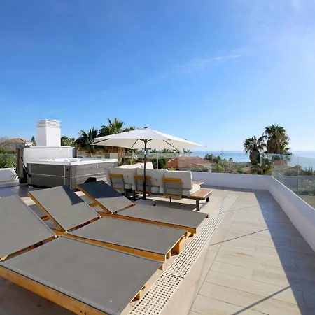 West Luxury Duplex Penthouse Aria * إِستيبونا